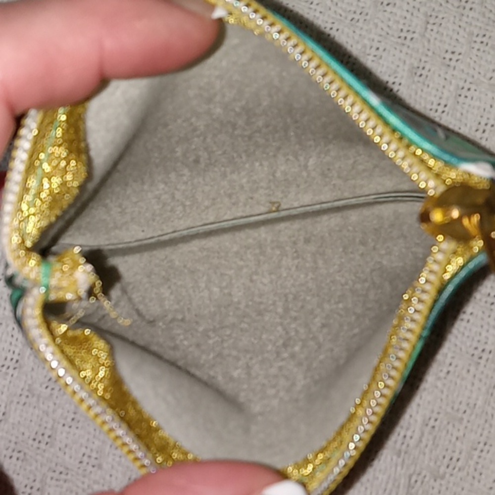Wild Thing zip pouch - Picture 2 of 2